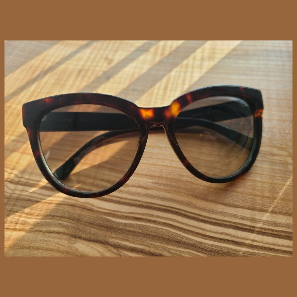 MCM SUNGLASSES